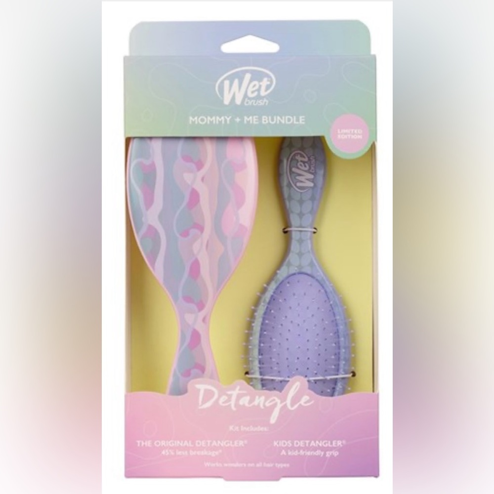 Brand New Limited Edition Mommy & Me WetBrush Bundle in Pearl